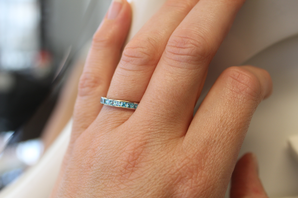 pastel color stacking band